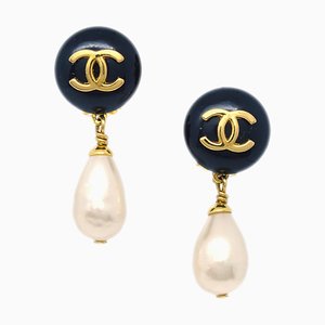 Ohrhänger mit Künstlichen Perlen von Chanel, 2 . Set