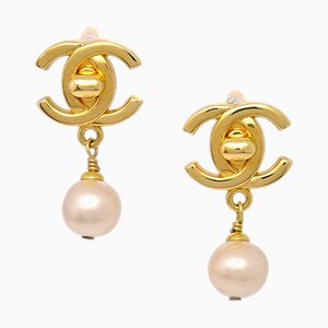 Orecchini Turnlock con perle artificiali di Chanel, set di 2