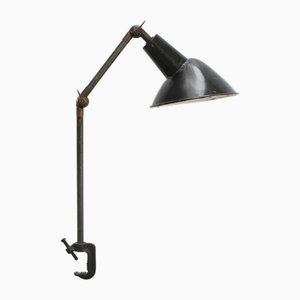 Lámpara de mesa industrial francesa vintage de metal esmaltado en negro y latón de Mazda