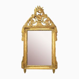 Espejo antiguo dorado tallado