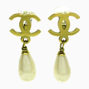 Boucles d'Oreilles pendantes avec Clip CC en Fausses Perles de Chanel, Set de 2