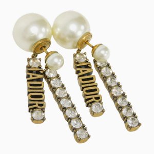 Orecchini a bottone con perle in resina di Christian Dior, set di 2