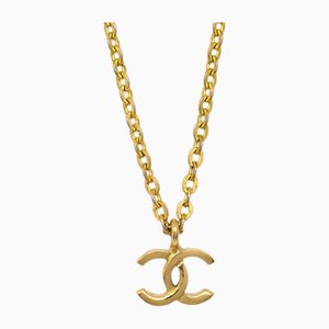 Collar pequeño con colgante de cadena CC en dorado de Chanel