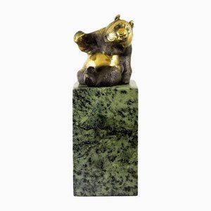 Sculpture En Bronze Doré à Patine Représentant un Panda, 20ème Siècle