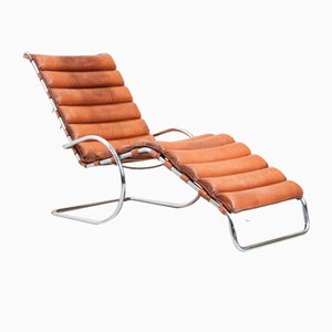Model 242 Chaise Longue by Ludwig Mies Van Der Rohe for Knoll Inc. / Knoll International, 1980