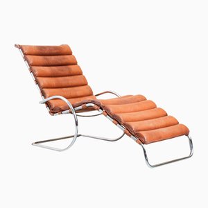 242 Chaise Longue by Ludwig Mies Van Der Rohe