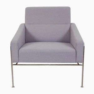 Airport Chair 3301 in Purple Fabric from Arne Jacobsen, 1980s