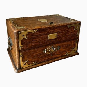 Antike viktorianische Box aus Eiche & Messing, 1880
