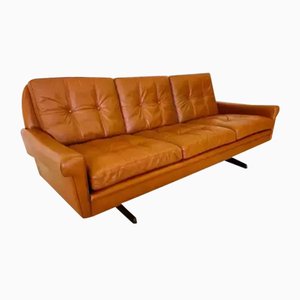 Dänisches Mid-Century 3-Personen Sofa aus Cognacfarbenem Leder von Svend Skipper für Skipper, 1970er