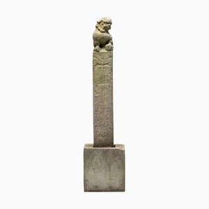 Estatua del guardián de piedra de la dinastía Ming del siglo XVII, China