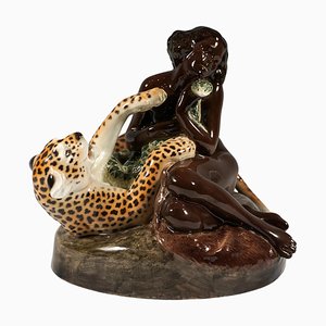 Nudo femminile con leopardo e serpente di Karl Perl per Goldscheider, 1922