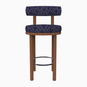Moderner Collector Moca Bar Chair aus Baldac Blue Stoff und Räuchereiche von Studio Rig