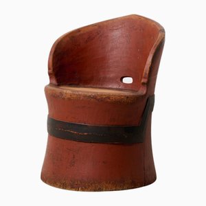 Roter antiker schwedischer Stump Chair