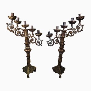 Candeleros religiosos de bronce, 1750. Juego de 2