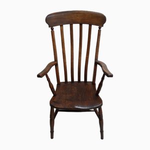 Windsor Armlehnstuhl aus braunem Holz