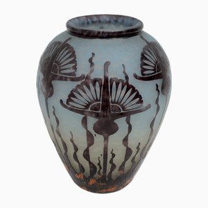 French Art Nouveau Artistic Glass Vase by Charles Schneider, 1924