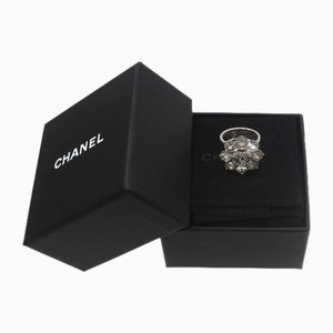 Anello Coco Mark con motivo floreale in argento di Chanel