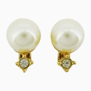 Pendientes de perlas sintéticas y diamantes de imitación de Christian Dior. Juego de 2