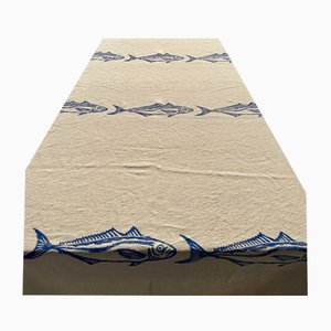 Carapau - Mantel de lino puro para los minimalistas… Jureles en azul brillante nadando en una dirección en un patrón regular