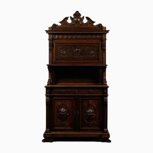 Credenza portapiatti con noce intagliata, 1880