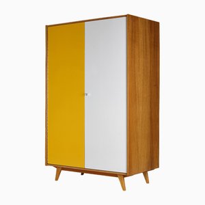 Armoire par Jiří Jiroutek pour Interior Prague, 1960s