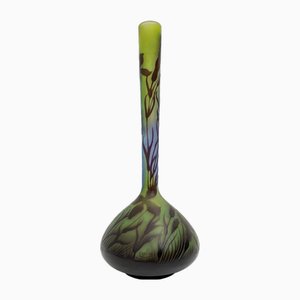 Vaso a forma di cammeo in vetro Art Nouveau di Émile Gallé, Francia, inizio XX secolo
