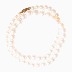 Vintage Necklace with String of White Pearls and 9k Yellow Gold Clasp, 1960s