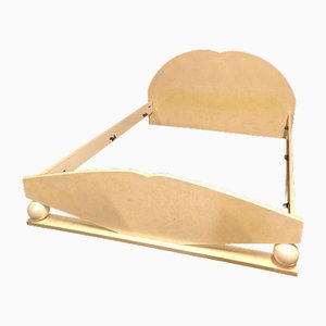 Lackiertes Bett von Eric Maville & Jean Claude Mahey