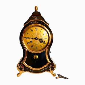 Mantel Clock with Pendulum
