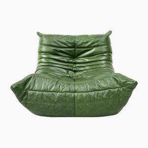 Sillón Togo de cuero verde bosque de Michel Ducaroy para Ligne Roset