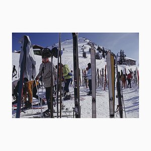 Slim Aarons, Esquiadores en Gstaad, Impresión fotográfica Estate, 1969/2020