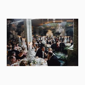 Lámina fotográfica Slim Aarons, Party at Romanoffs, Estate, 1959/2020