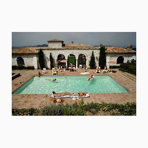 Slim Aarons, Pool in St Tropez, Lámina estampada Estate, años 70/2020
