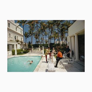 Slim Aarons, Posando junto a la piscina, Impresión fotográfica estatal, 1968/2020