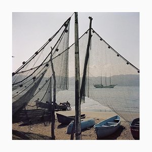 Lámina fotográfica Slim Aarons, Barcos de pesca, Estate, 1952/2020