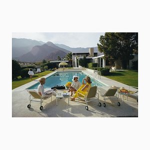 Lámina fotográfica Slim Aarons, Poolside Gaze, Estate, años 70/2020
