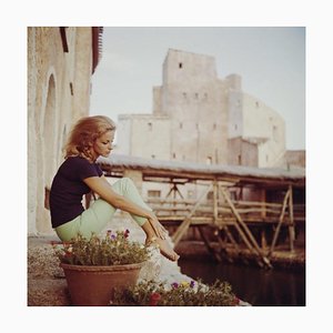 Slim Aarons, Dolores Guinness, Impression photographique estampillée Estate, 1965 / années 2020