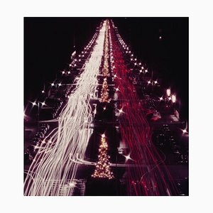 Lámina fotográfica Slim Aarons, Christmas Traffic, Estate, 1953/2020