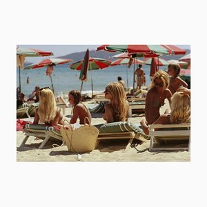 Slim Aarons, Saint-Tropez Beach, Estate Stamped Photographic Print, 1971 / 2020s