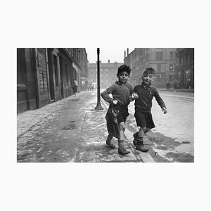 Bert Hardy, Bert Hardy Gorbals Boys, 1948, Tirage sur fibre gélatino-argentique