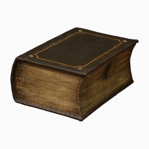 Small Box/Trunk in the Shape of a Book