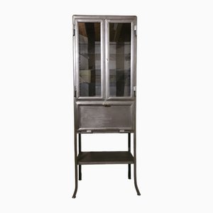 Armadietto per medicinali Slim vintage in acciaio, Germania, inizio XX secolo