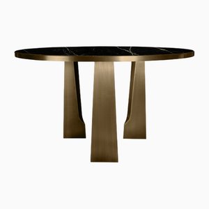 Mesa de comedor Mills de Porus Studio
