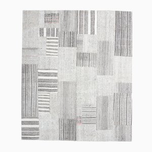 Türkischer minimalistischer Kelim-Teppich in Grautönen in Elfenbein