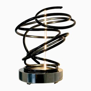 Mark Beattie, Espiral blanco en negro, 2023