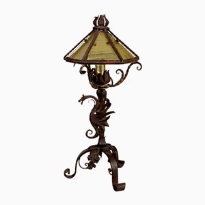 Antike Tischlampe im Neorenaissance Stil aus Eisen