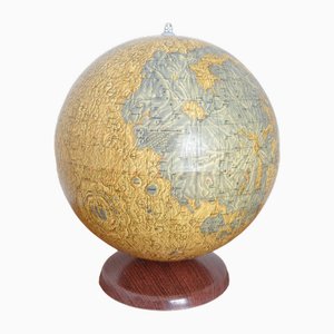 Globo terráqueo lunar de Paul Räth, años 70
