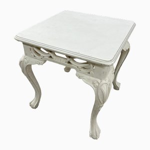 Tavolino vintage in legno intagliato bianco