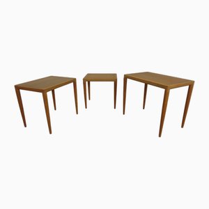 Tavolini ad incastro in quercia di HW Klein per Bramin, Danimarca, anni '60, set di 3