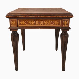 Mesa de centro estilo Luis XVI con incrustaciones, años 80
